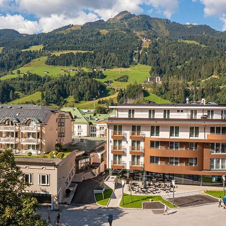 Aktiv- & Gesundheitsresort Das Gxund - Thermeneintritt Inklusive Бад-Гофгаштайн Екстер'єр фото