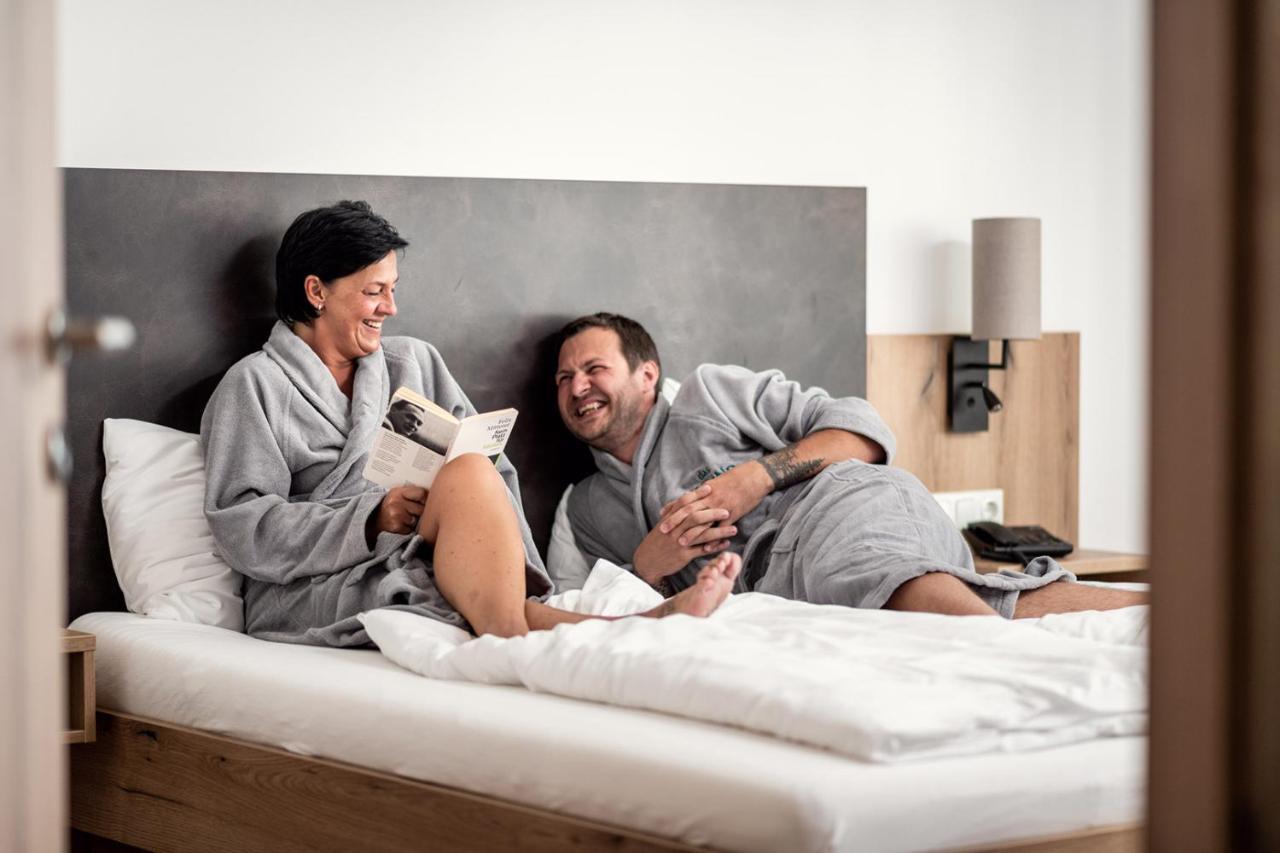 Aktiv- & Gesundheitsresort Das Gxund - Thermeneintritt Inklusive Бад-Гофгаштайн Екстер'єр фото