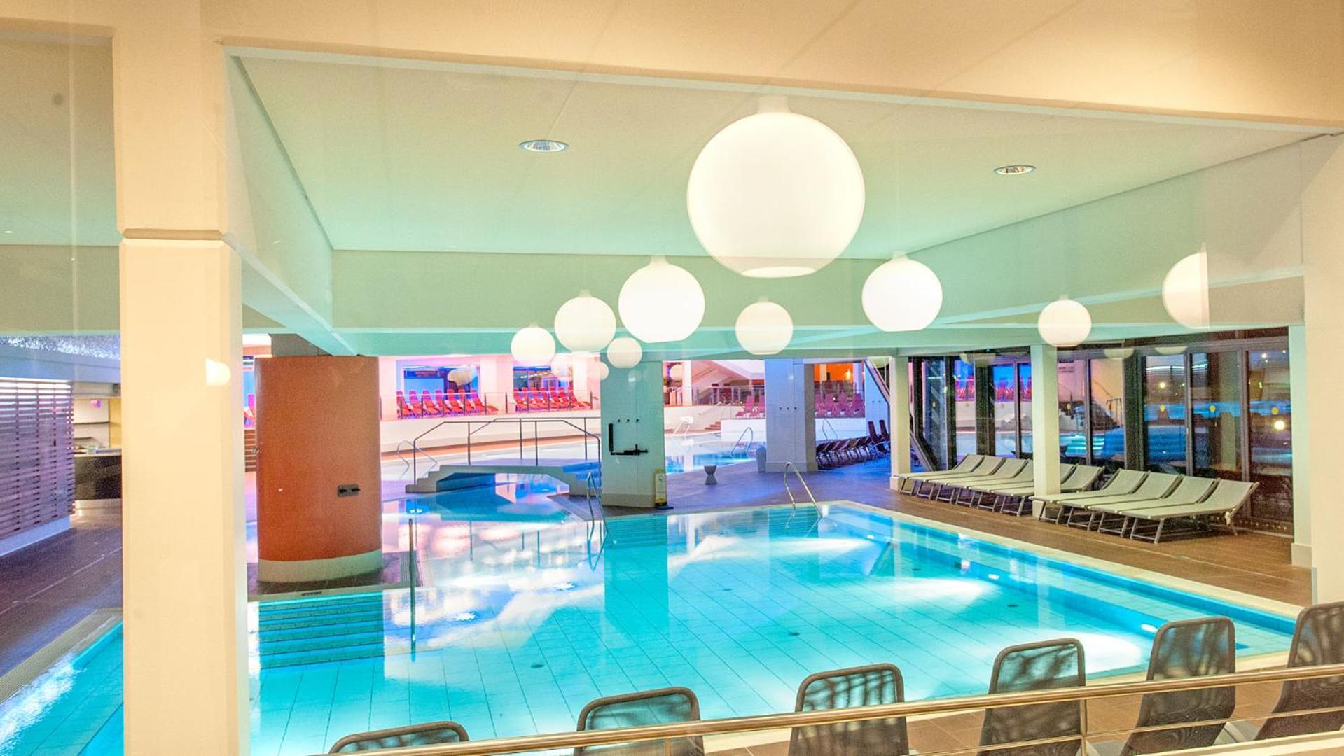 Aktiv- & Gesundheitsresort Das Gxund - Thermeneintritt Inklusive Бад-Гофгаштайн Екстер'єр фото