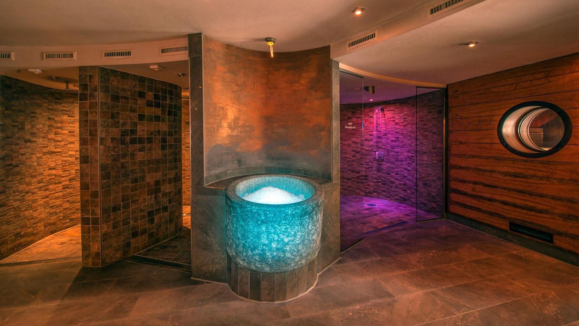 Aktiv- & Gesundheitsresort Das Gxund - Thermeneintritt Inklusive Бад-Гофгаштайн Екстер'єр фото