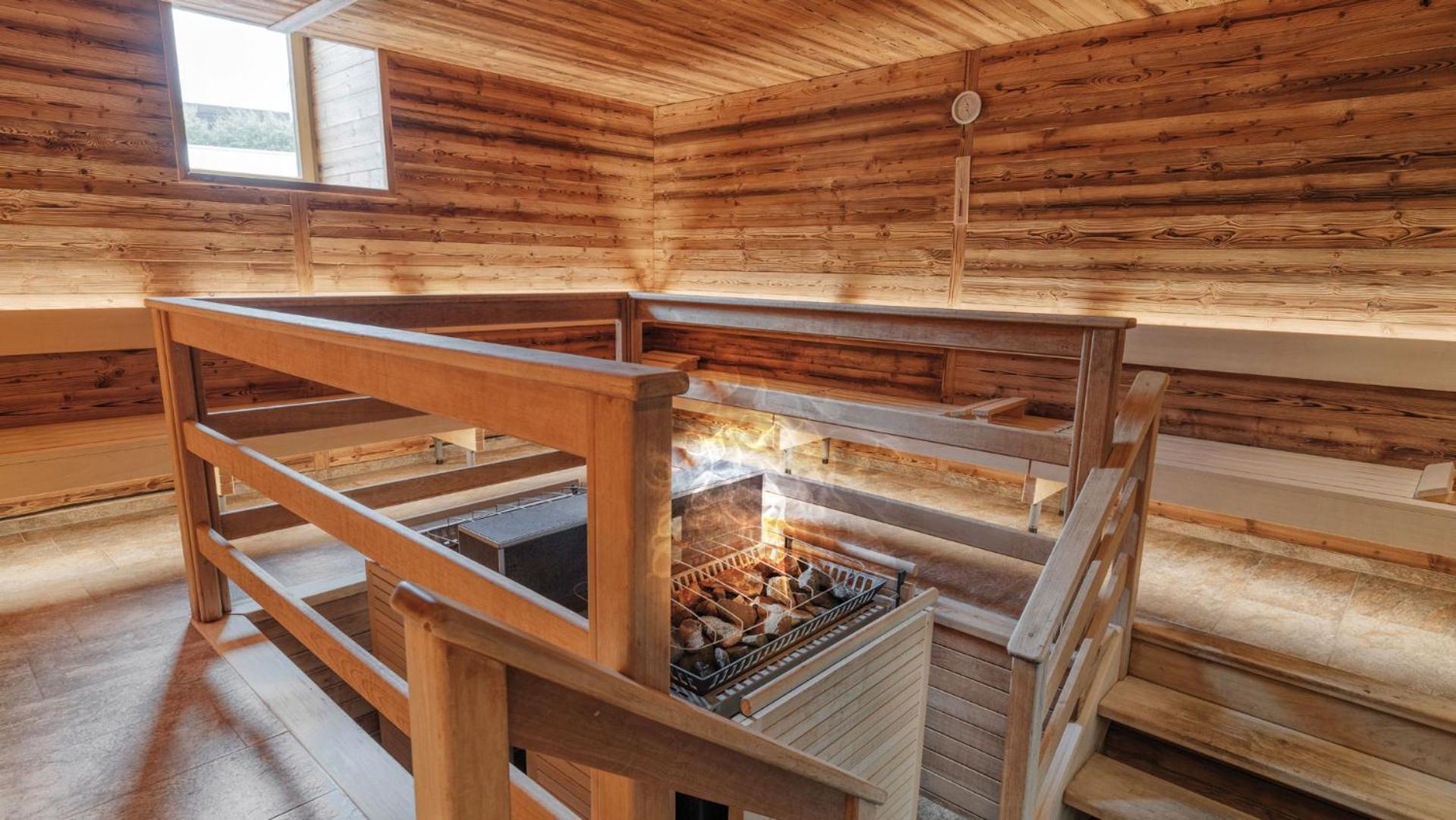 Aktiv- & Gesundheitsresort Das Gxund - Thermeneintritt Inklusive Бад-Гофгаштайн Екстер'єр фото