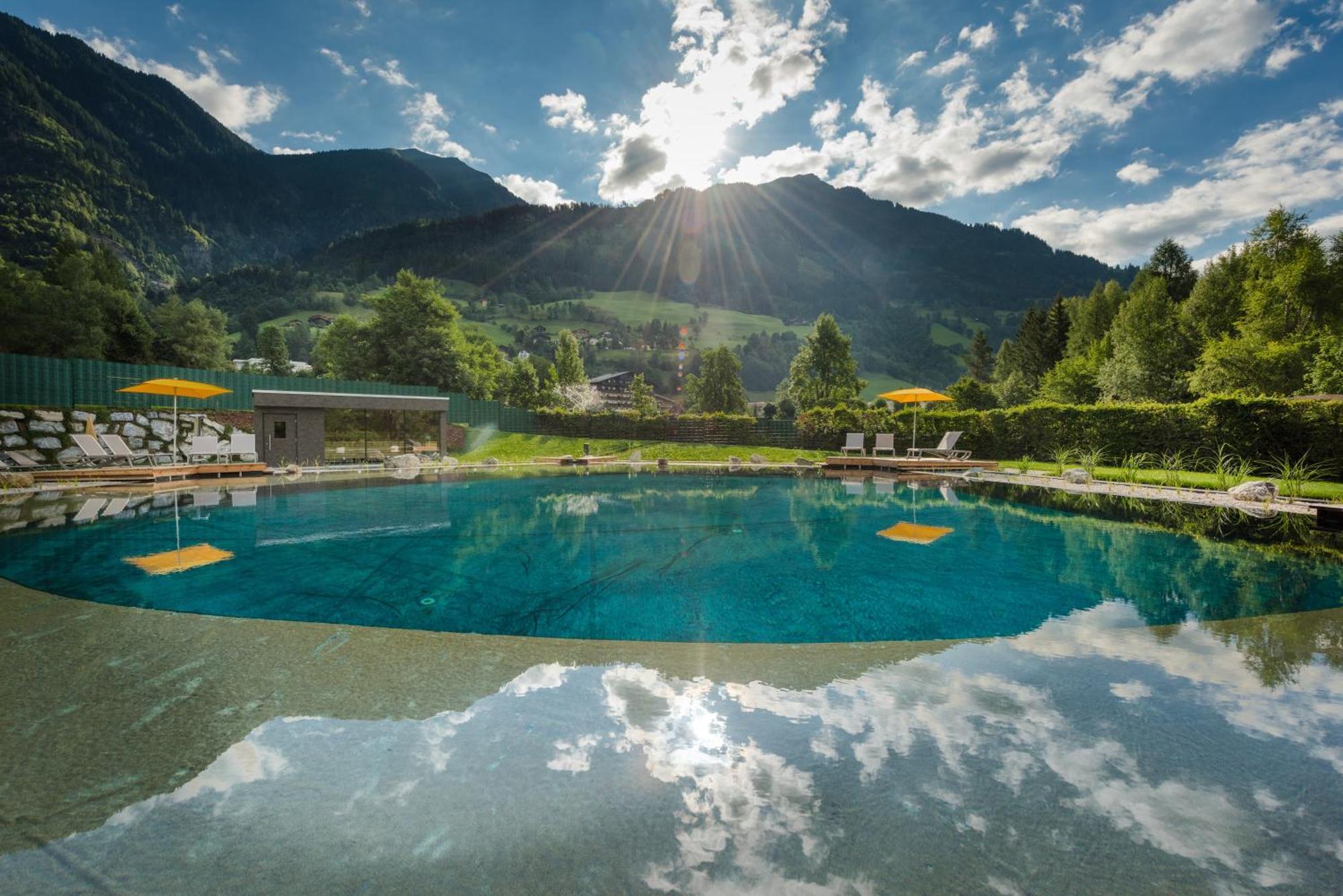 Aktiv- & Gesundheitsresort Das Gxund - Thermeneintritt Inklusive Бад-Гофгаштайн Екстер'єр фото