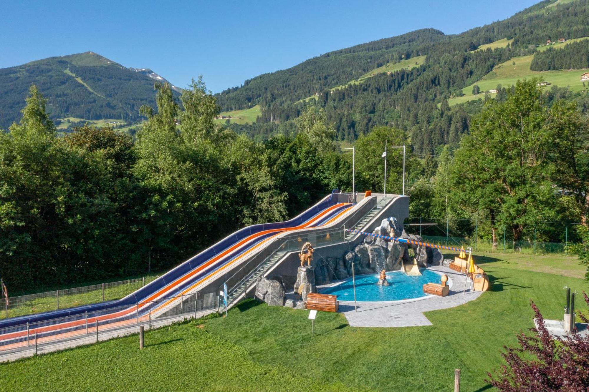Aktiv- & Gesundheitsresort Das Gxund - Thermeneintritt Inklusive Бад-Гофгаштайн Екстер'єр фото