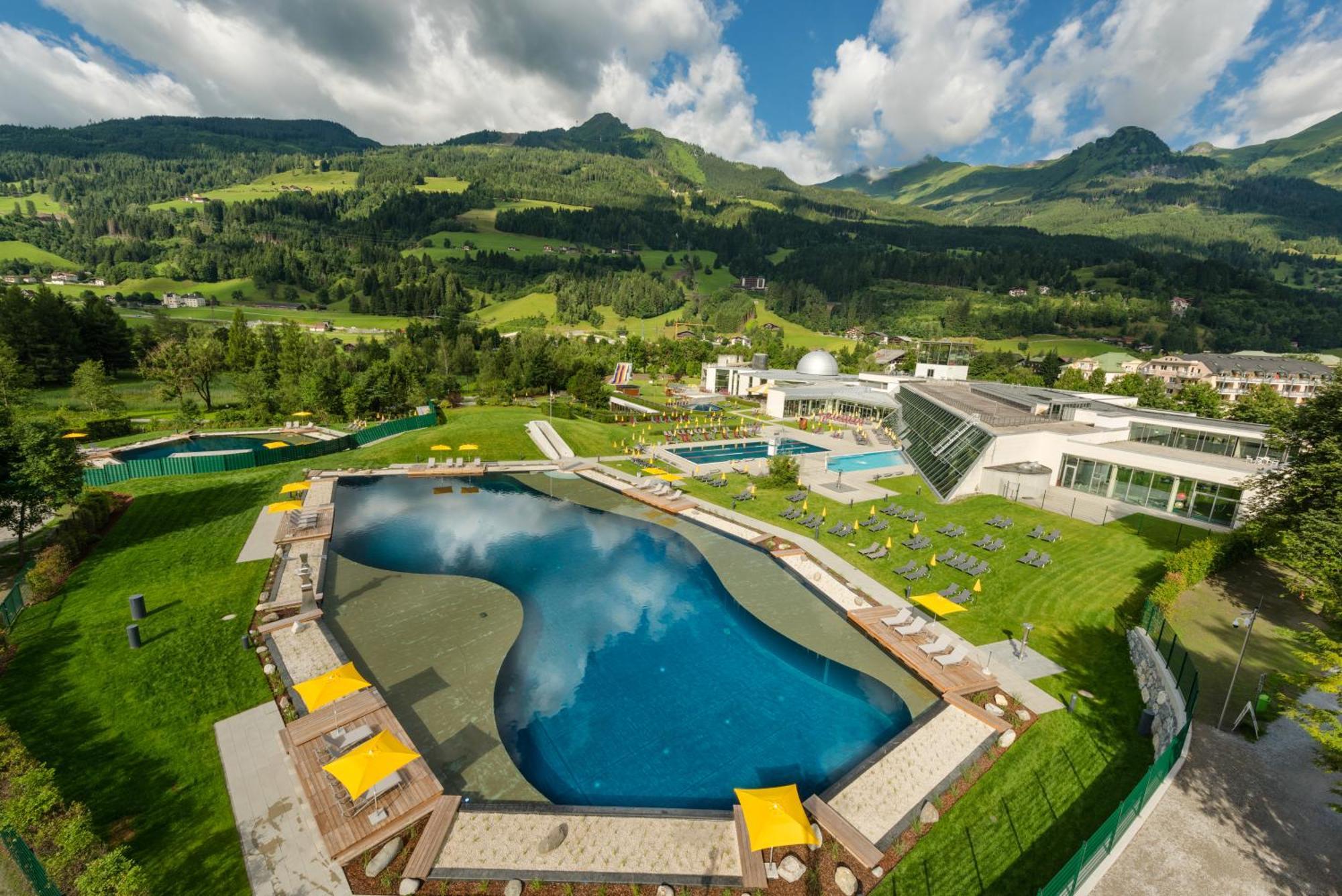 Aktiv- & Gesundheitsresort Das Gxund - Thermeneintritt Inklusive Бад-Гофгаштайн Екстер'єр фото